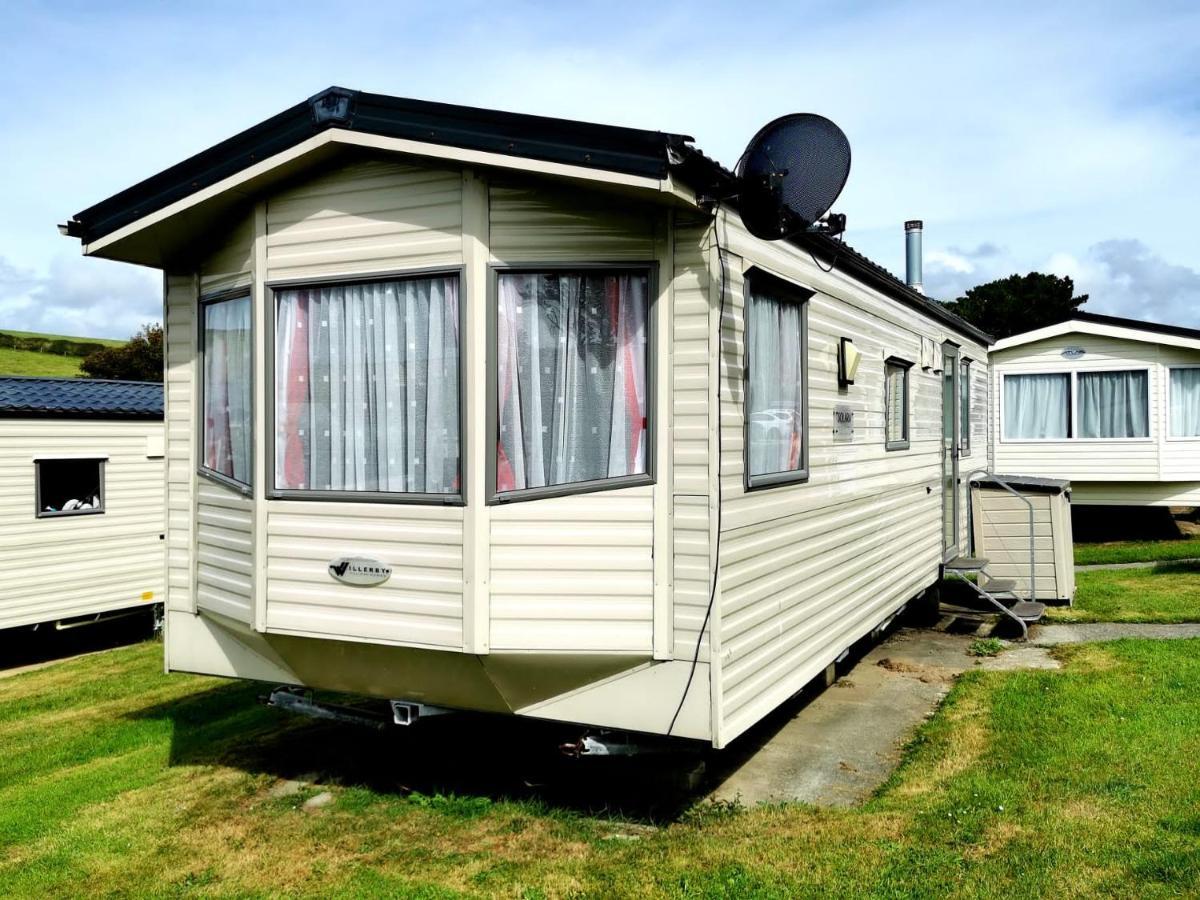 Newquay Buy Resort Holiday Exterior photo