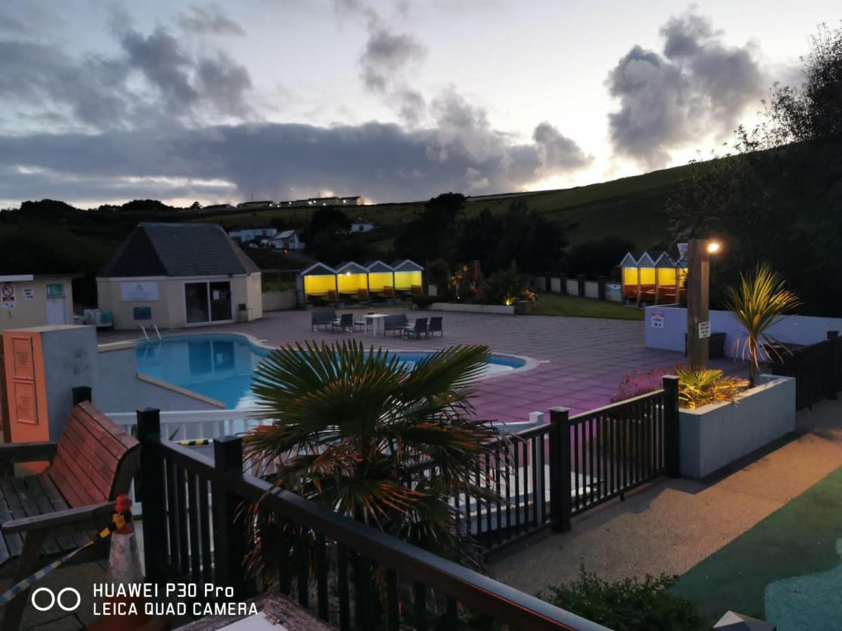 Newquay Buy Resort Holiday Exterior photo