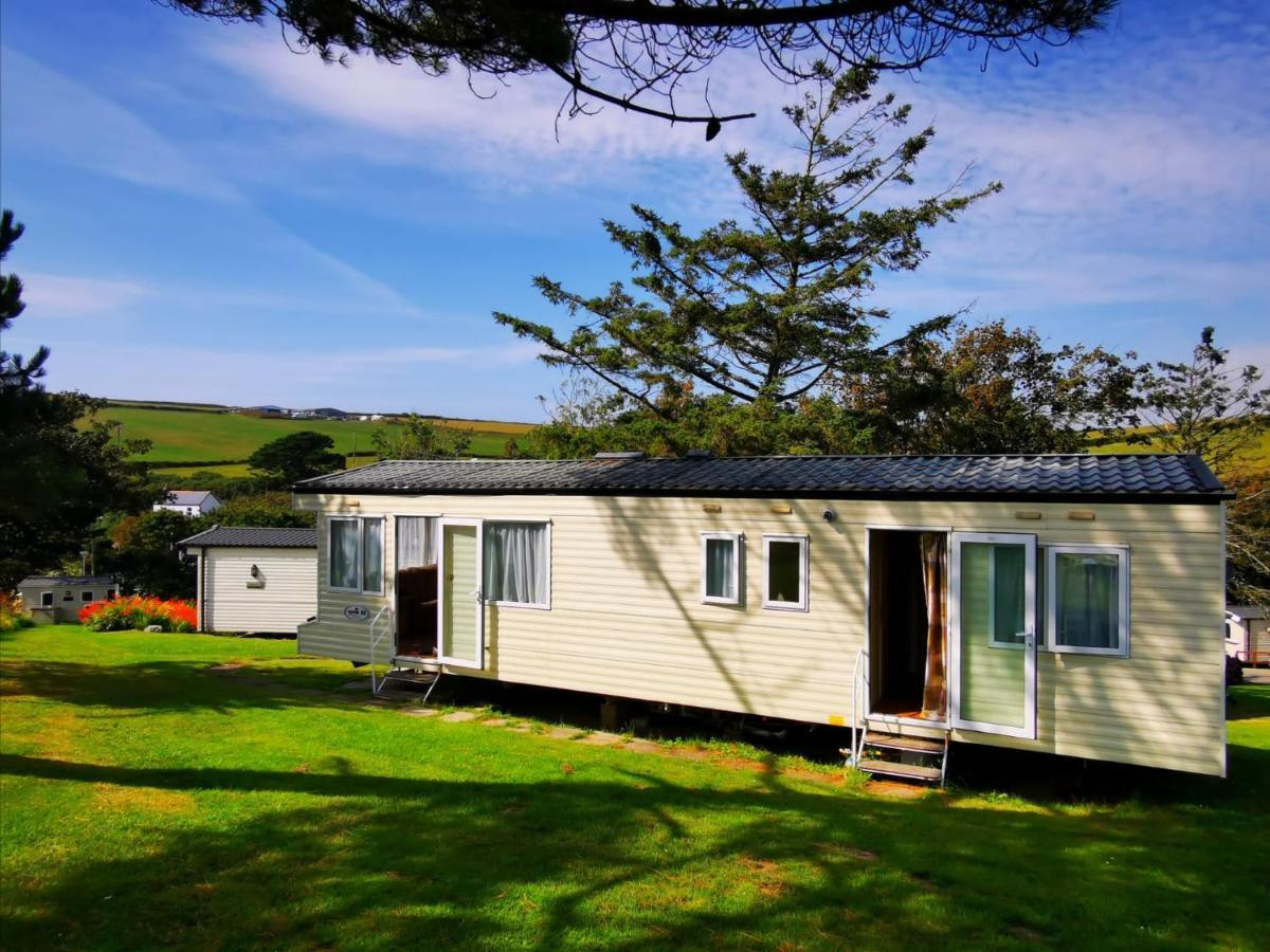 Newquay Buy Resort Holiday Exterior photo