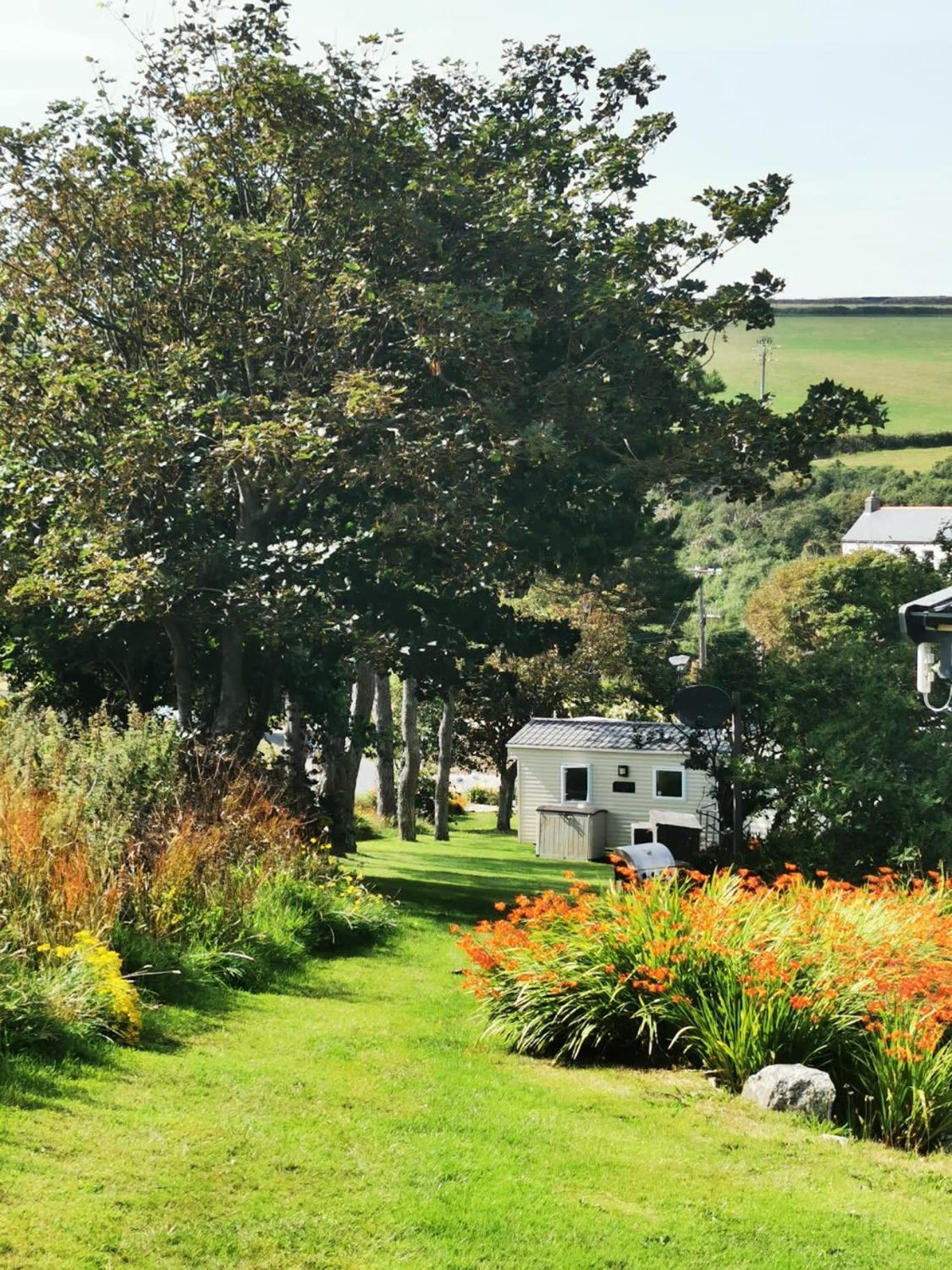 Newquay Buy Resort Holiday Exterior photo